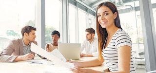 Увлажнение воздуха в зале заседаний